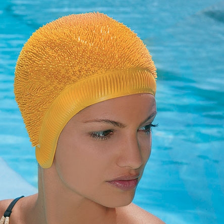 Шапочка женская с объемным рисунком